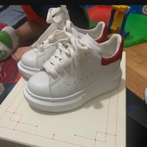 alexander mcqueens sneakers